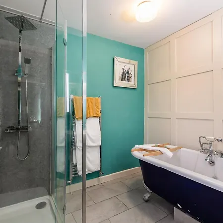 The Red Admiral Gosforth Ca20 1bp Seascale